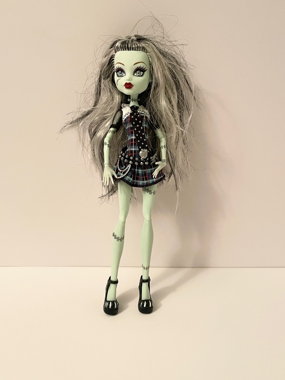 Monster High Original Ghouls Frankie Stein Doll Signature Look